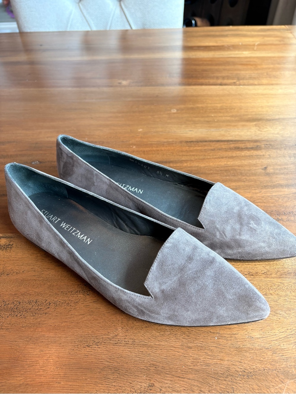 Stuart Weitzman Arky Gray Suede  Flats